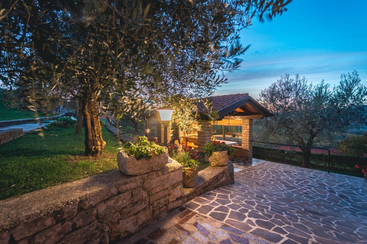 Guest House Nena Motovun Exterior foto