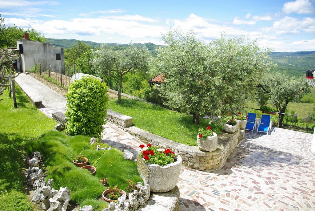 Guest House Nena Motovun Exterior foto
